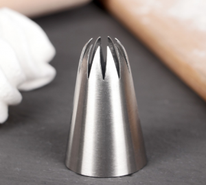 Насадка кондитерская «Закрытая звезда»  d=3 см, вых. 0,9 см